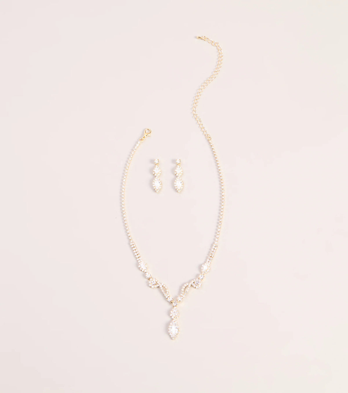 Dressed To Dazzle Jewelry Set