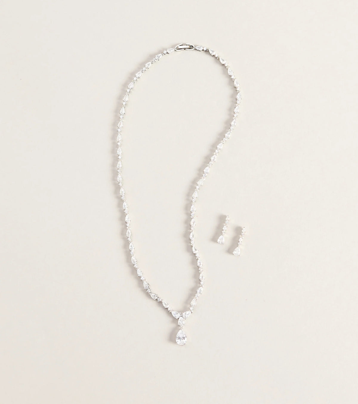 Final Details Necklace And Earrings Set
