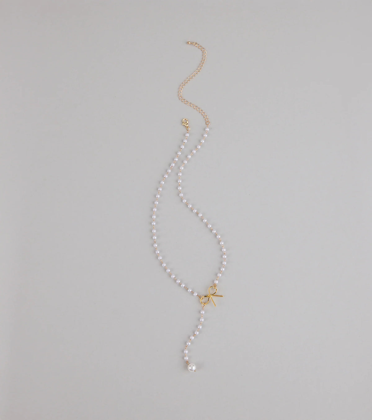 Pretty Please Bow and Pearl Necklace